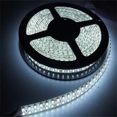 Veel gebruikt in decoraties geleid streep licht Smart Flexible Indoor DV12V SMD5050 RGB LED Light Strip Kleurrijke streep lichten Voor huisversiering